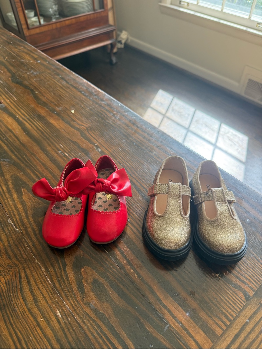 2 Pairs of Toddler Girl Holiday Dress Shoes- 6T Excellent condition